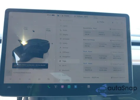 2024 Tesla Model Y Long Range Dual Motor All-Wheel Drive из США, поврежденный, VIN 7SAYGDEE6RA230442